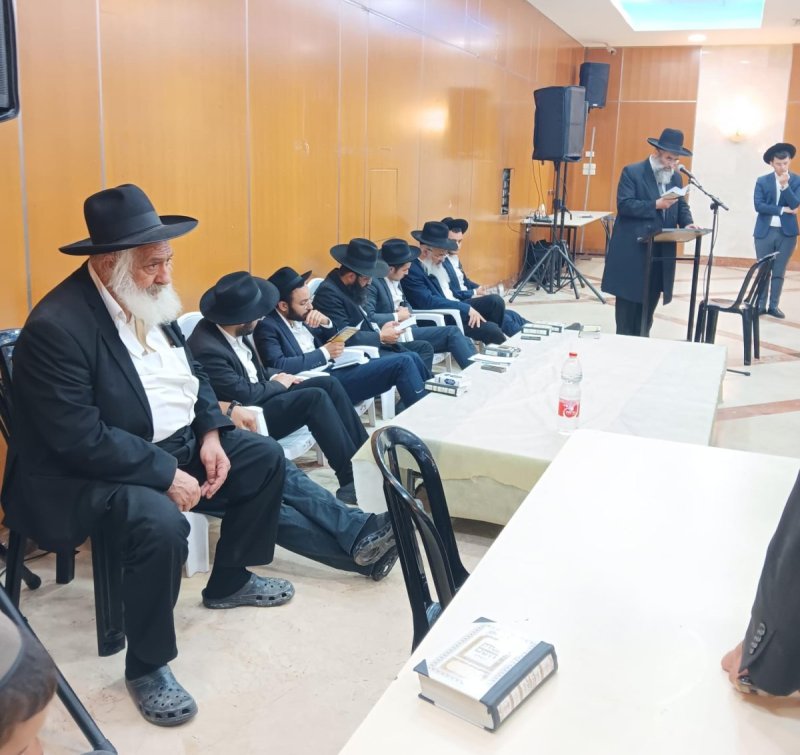 באדיבות המצלם