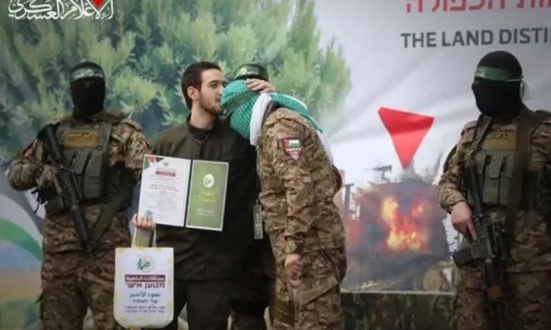חוסל מחבל חמאס שהכריח את החטוף עומר שם טוב לנשק את מצחו בשחרור