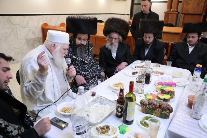 באדיבות המצלם