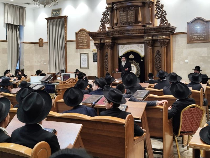 באדיבות המצלם