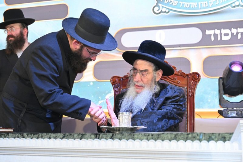 באדיבות המצלם