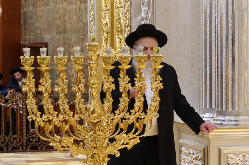 באדיבות המצלם