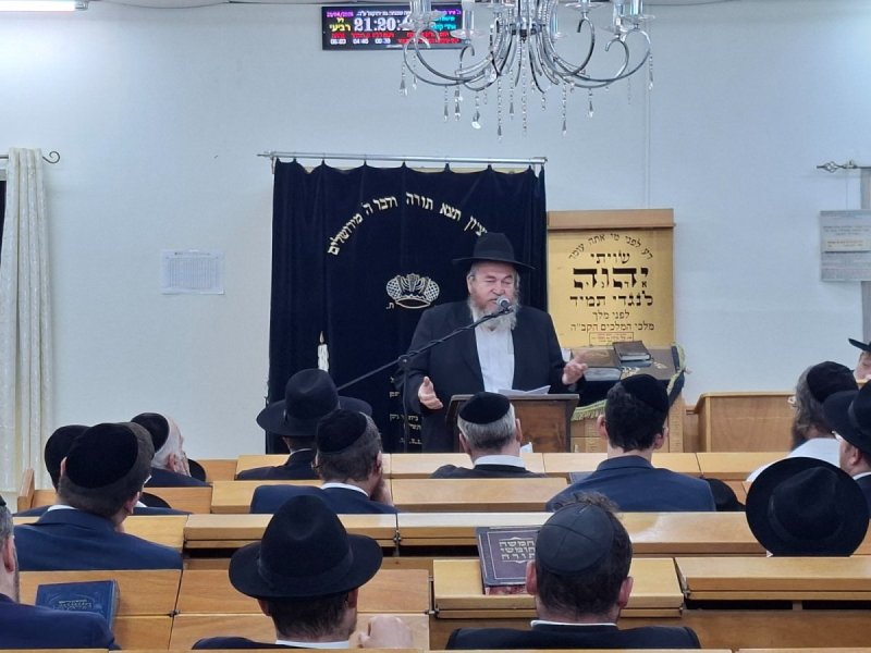 באדיבות המצלם