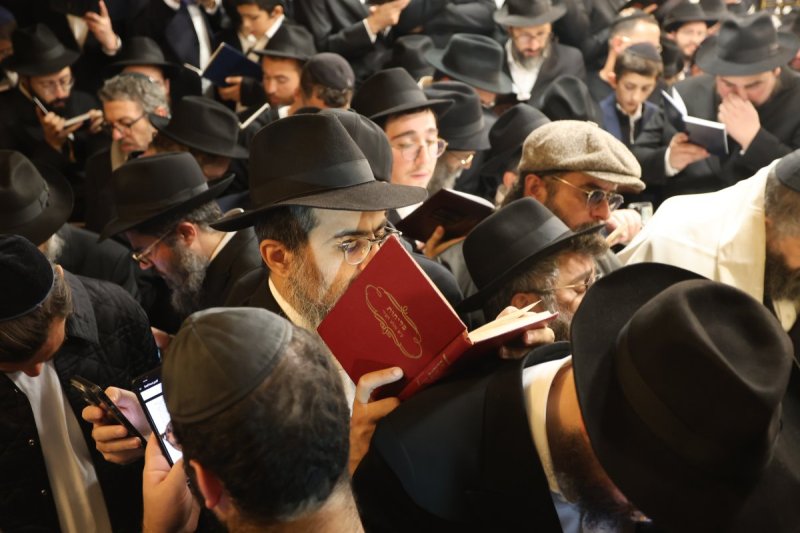 מרדכי לובעצקי