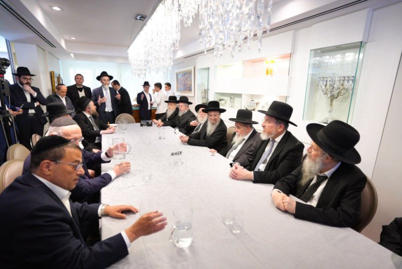 דניאל נפוסי ומאיר זלזניק