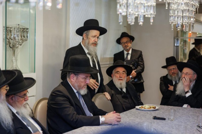 דניאל נפוסי ומאיר זלזניק