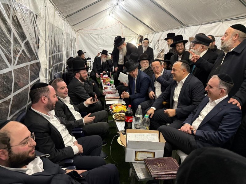 באדיבות המצלם