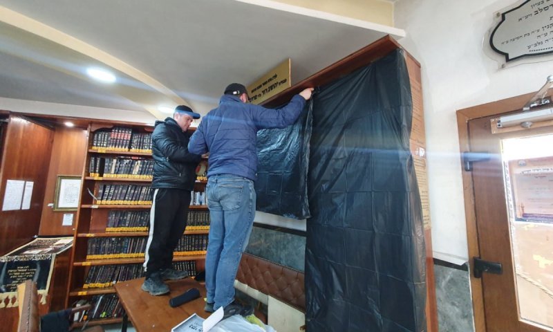 תיעוד מאומן: היערכות לקראת חג הפסח וחלוקת קמחא דפסחא לתושבים