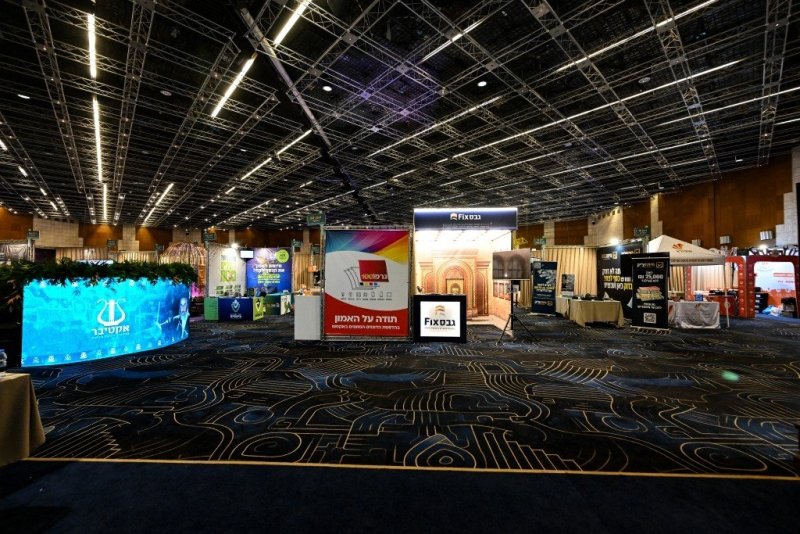 משה גולדשטיין ושמוליק קורלנסקי