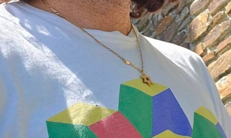 מארב במטרו: מגן דוד נתלש בברוטליות מצווארו של יהודי בבריסל