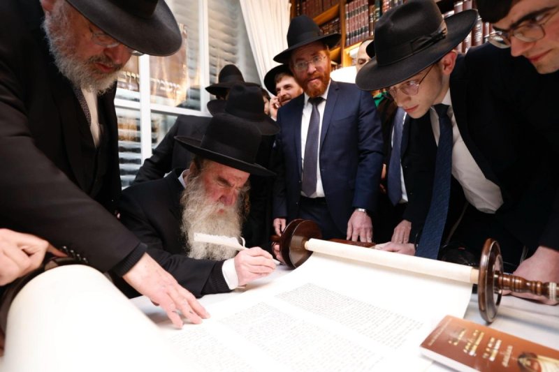 באדיבות המצלם