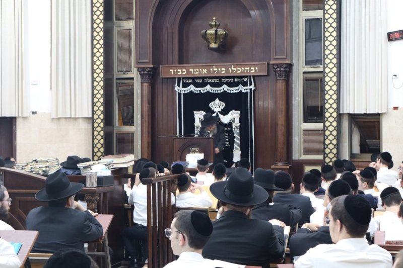 באדיבות המצלם