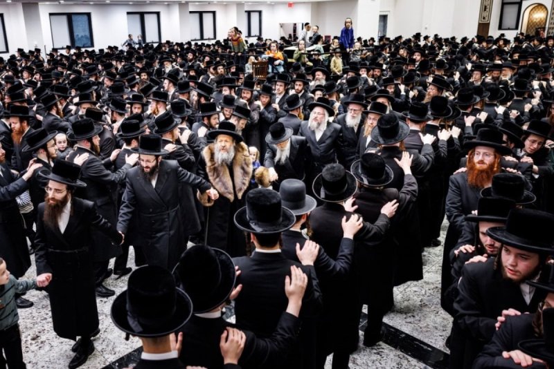 אברומי בלום, אחים לאנטשעווסקי, אייזיק י.