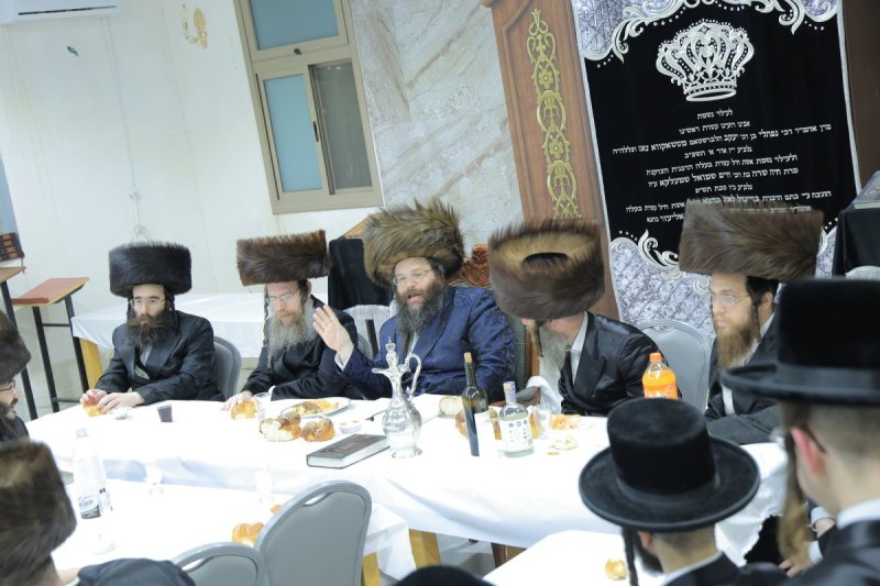 באדיבות המצלם