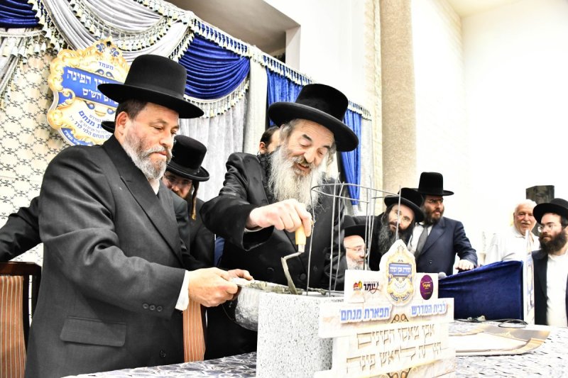באדיבות המצלם