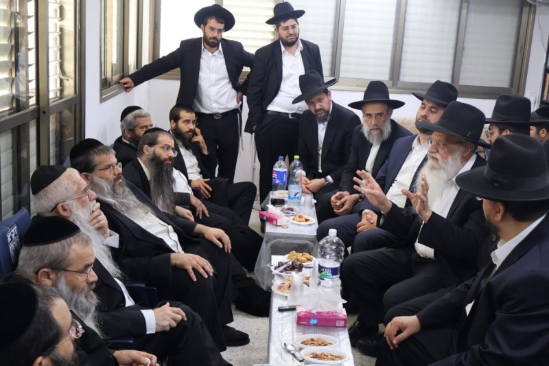 באדיבות המצלם