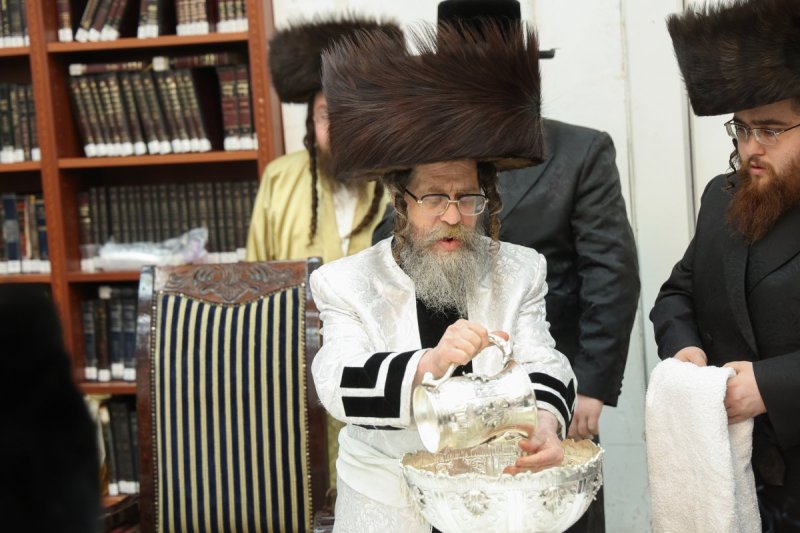 דוד ארזני ומ.א. נוימן