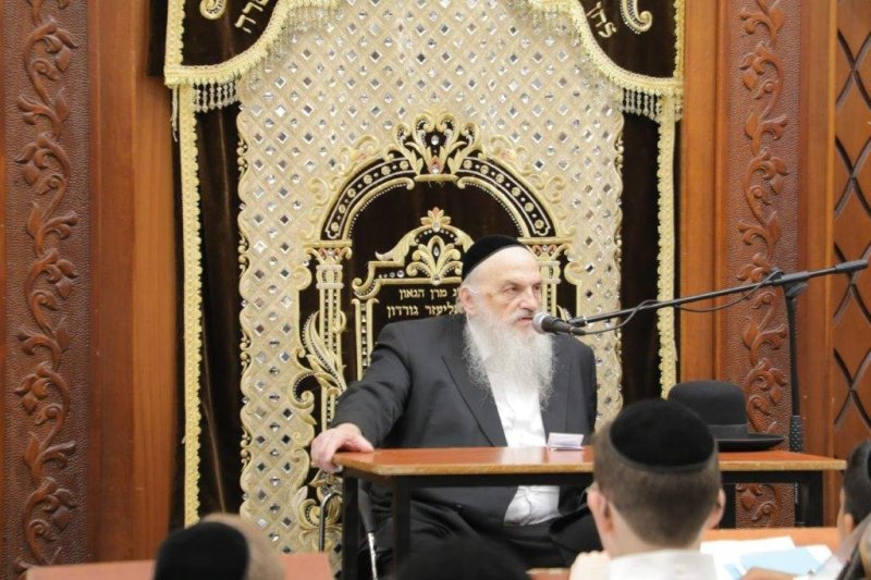 באדיבות המצלם