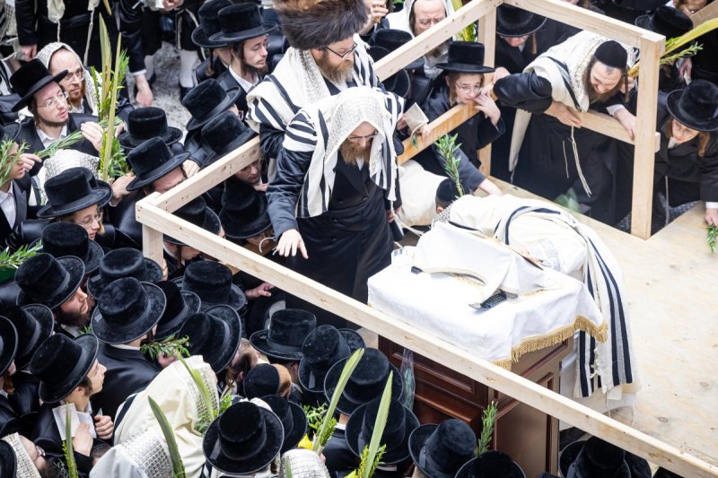 האחים לאנטשעווסקי ואייזיק ג.