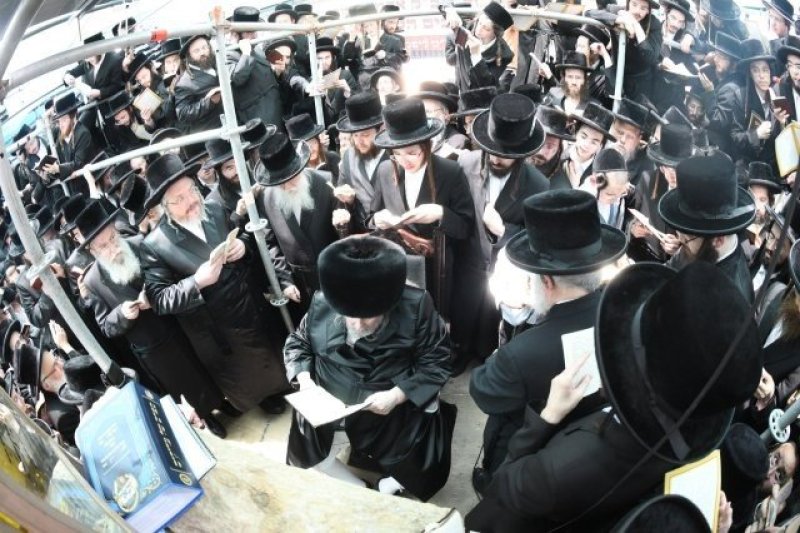 אנשיל בעק וא.מ.ש