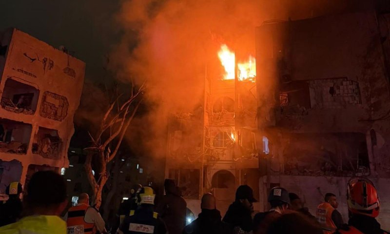 כשל כפול תוך שעות: טילים איראניים כבדים חמקו מהיירוט ופגעו בדרום