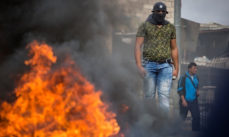 פיגוע הצתה בבית כנסת בגרמניה: מוסלמי השליך שקיות חומר דליק
