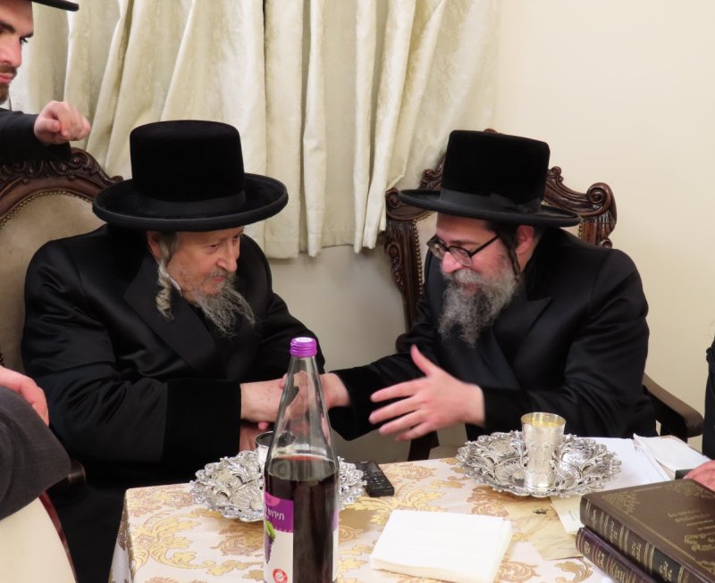 באדיבות המצלם