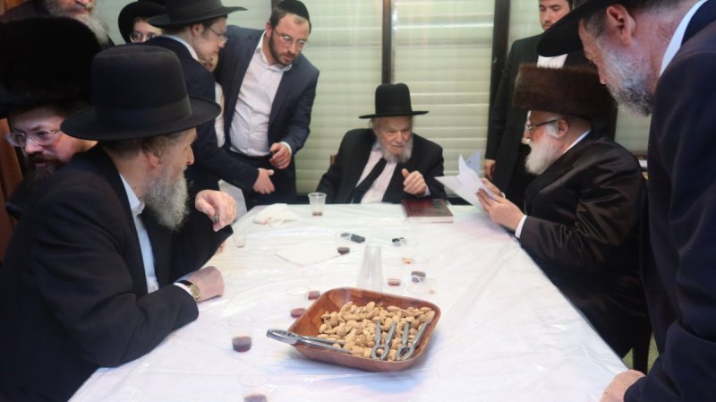 באדיבות המצלם