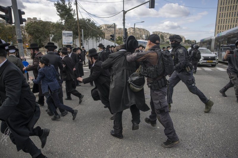 חיים גולדברג, פלאש 90