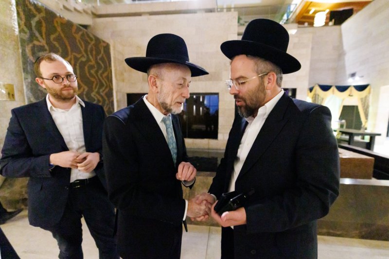 קובי הר צבי ומאיר זלזניק