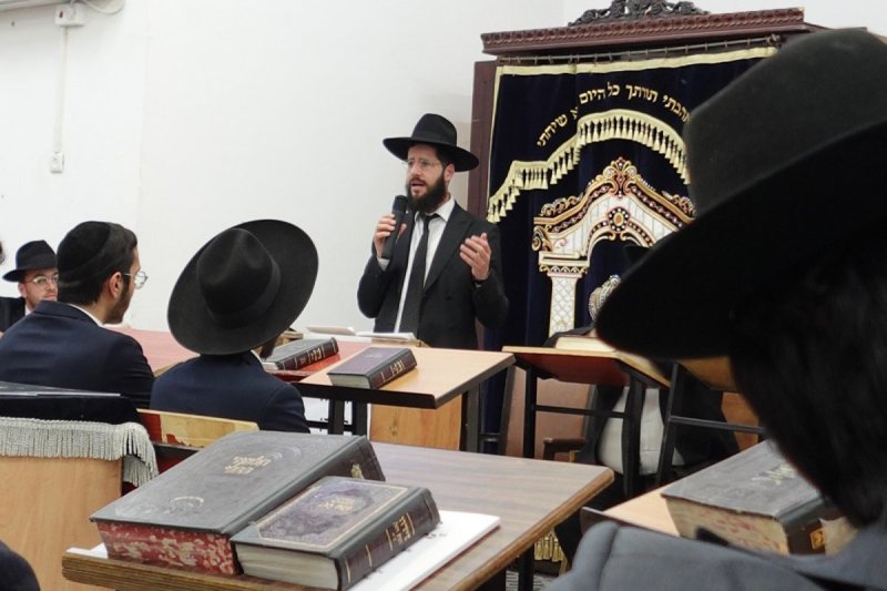 באדיבות המצלם
