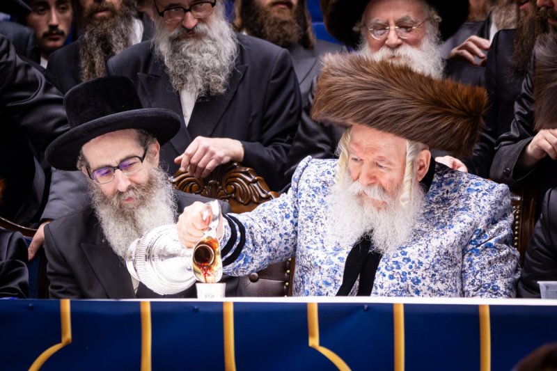 באדיבות המצלם