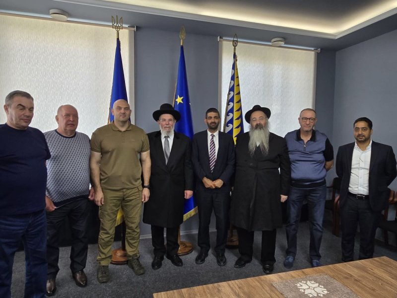 באדיבות המצלם