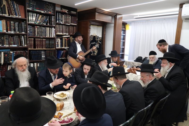 באדיבות המצלם