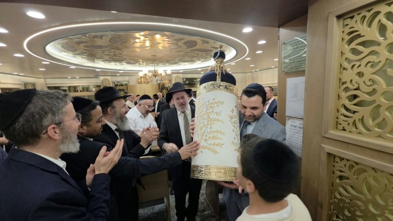 באדיבות המצלם