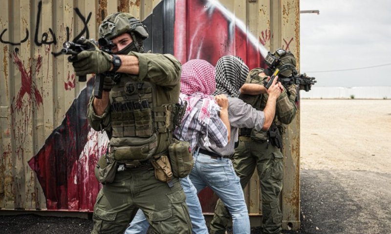 סוכל פיגוע מיידי: מסתערבי מג״ב עצרו הלילה שני מחבלים 