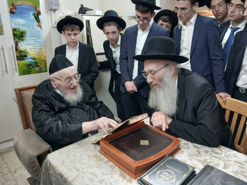 שוקי לרר