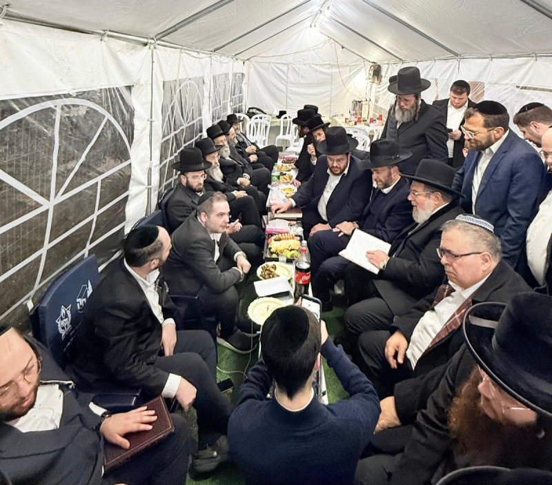 באדיבות המצלם