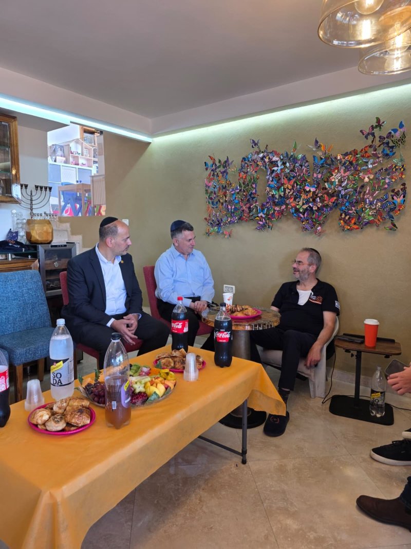 באדיבות המצלם