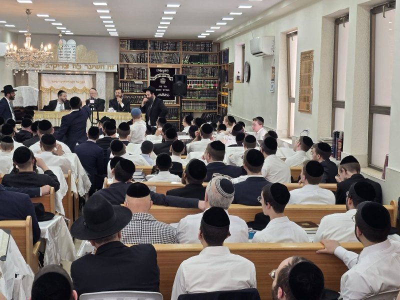 באדיבות המצלם