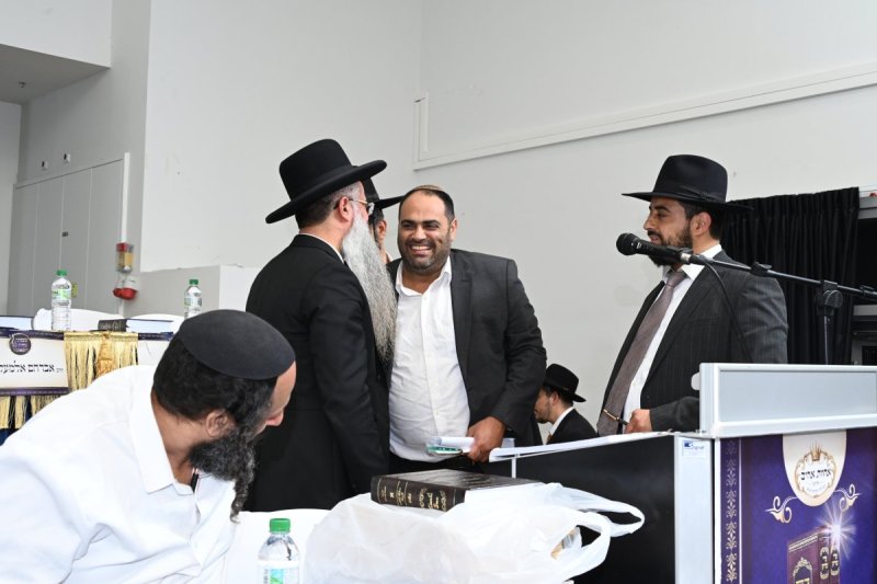באדיבות המצלם