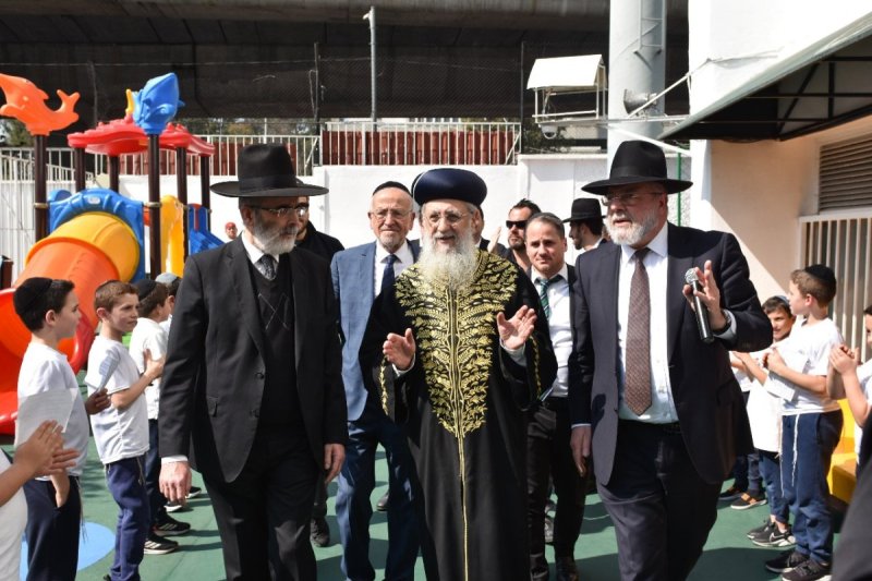 באדיבות המצלם