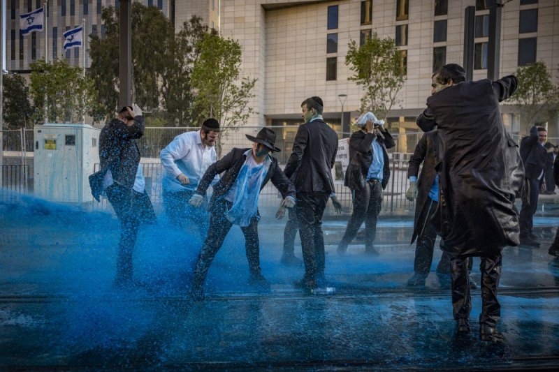 חיים גולדברג, פלאש 90