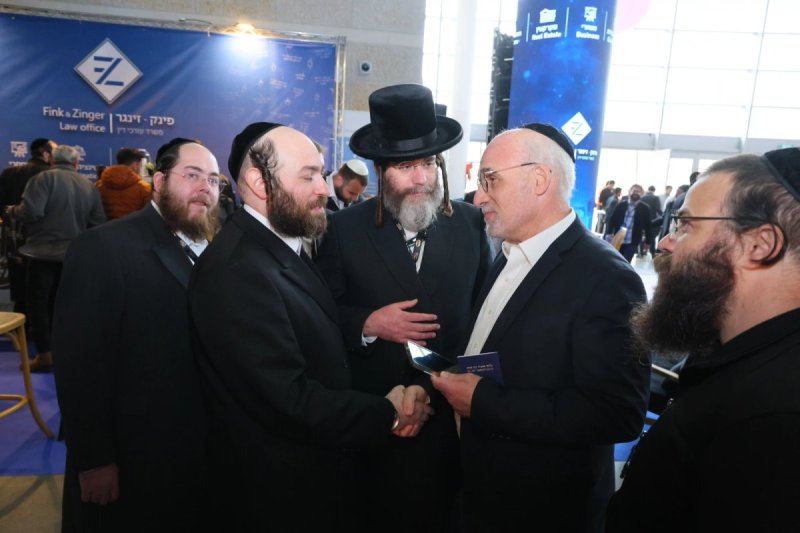 יעקב נחומי, אריאל אוחנה, אברהם כהן