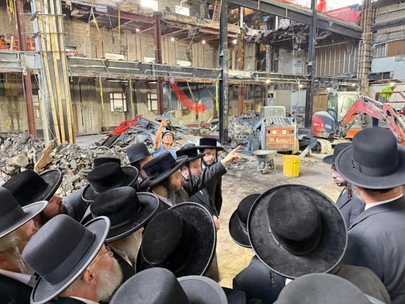 באדיבות המצלם