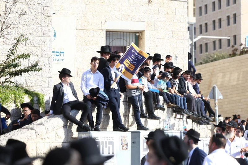 דניאל נפוסי ודוד מנדלסון