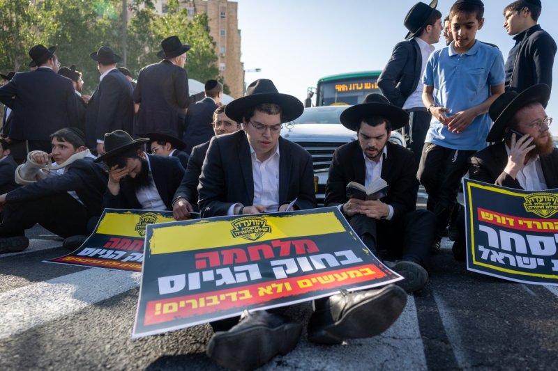 חיים גולדברג, פלאש 90