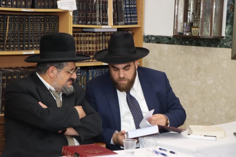 באדיבות המצלם