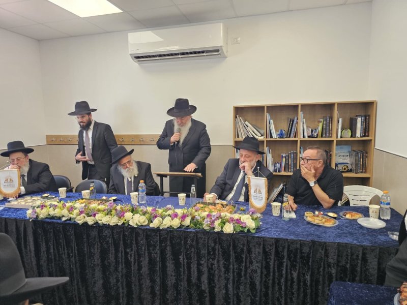 באדיבות המצלם