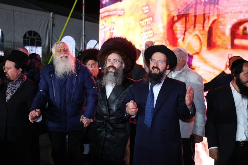 ים לביא